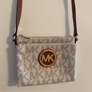 Michael Kors Crossbody